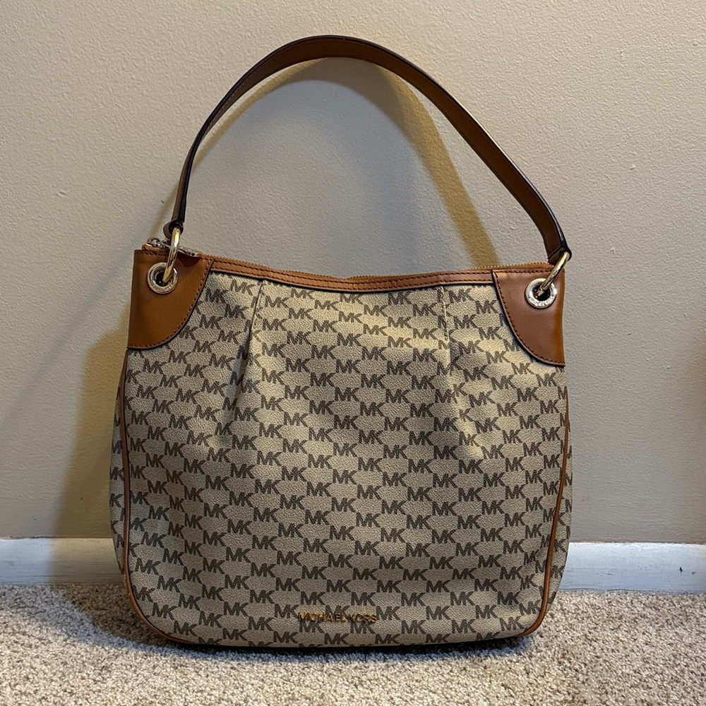 Michael Kors Jet Set Signature Brown and Tan Shoulder Bag Nat Acorn Colorway